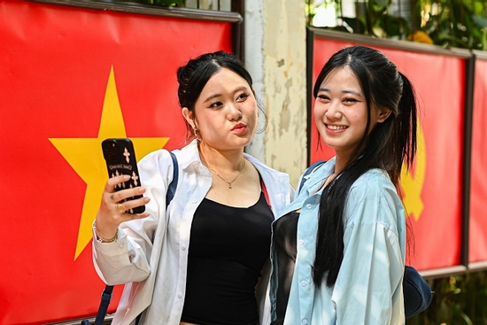 Diễn biến thời tiết mới nhất dịp nghỉ lễ 30/4-1/5, TPHCM nắng triền miên