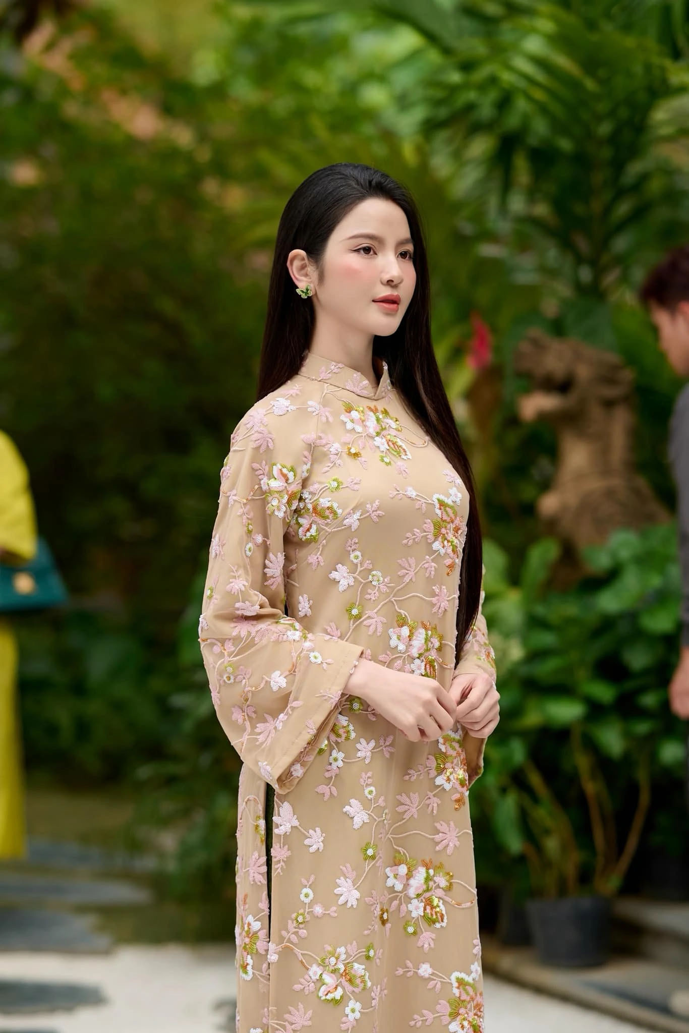 Chi cục QLTT Hà Nội đang điều tra việc Chu Thanh Huyền bị tố bán hàng nhập lậu