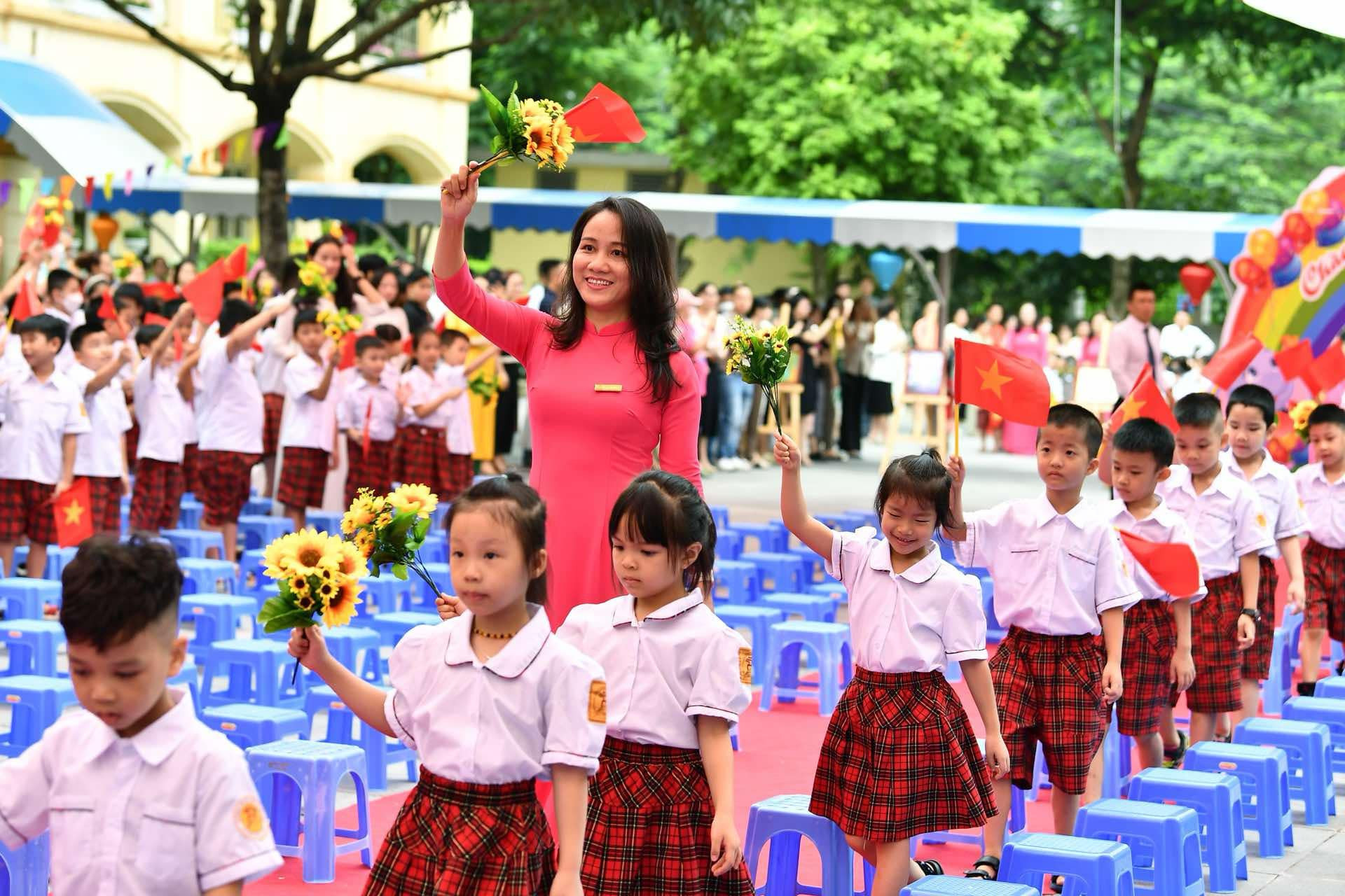 Truong tieu hoc o HN1.jpg