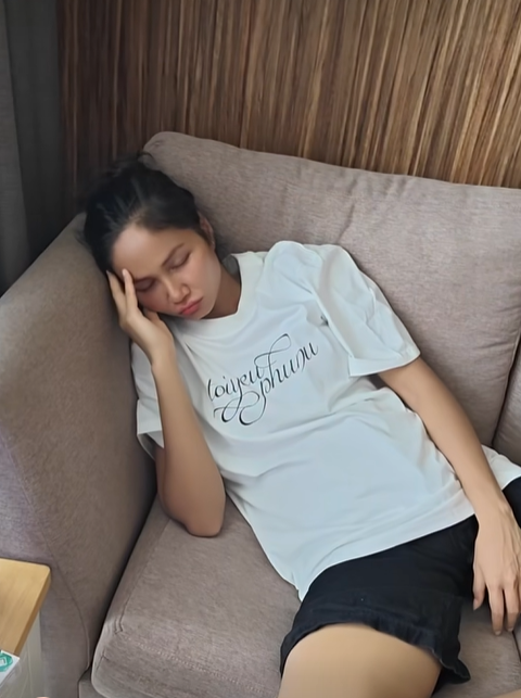 Thêm bằng chứng cho thấy HHen Niê đang mang bầu