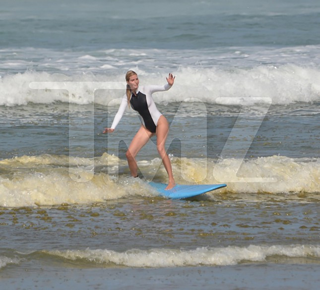 Vóc dáng tuổi 45 của Ivanka Trump ảnh 2