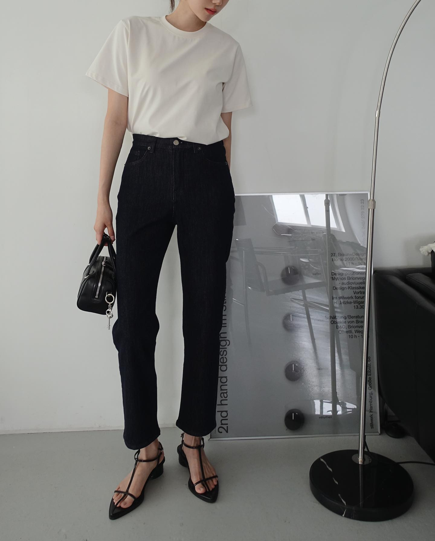 10 cách mặc áo thun nhẹ mát, thanh lịch tới công sở- Ảnh 5.