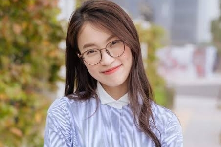 Khánh Vy lại vướng tranh cãi