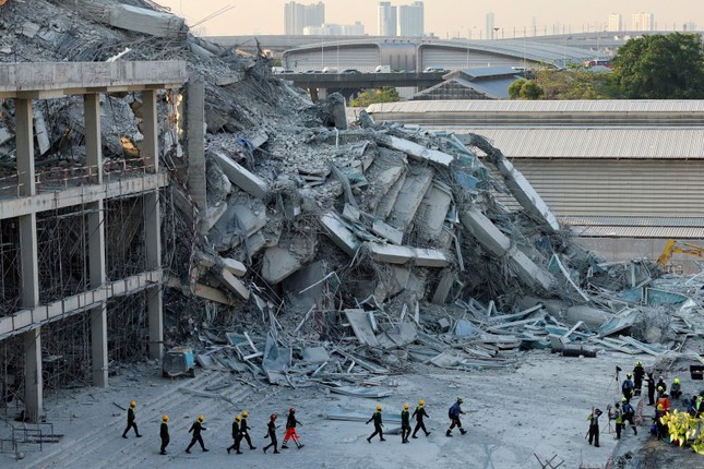 Tiên đoán của bà Vanga về vụ động đất kinh hoàng năm 2025 ảnh 2