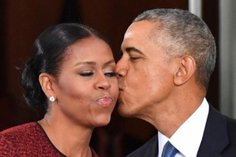 Hôn nhân của ông Obama bị đem ra bàn luận