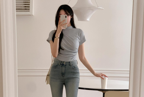4 mẫu quần jeans thịnh hành nhất mùa hè 2025