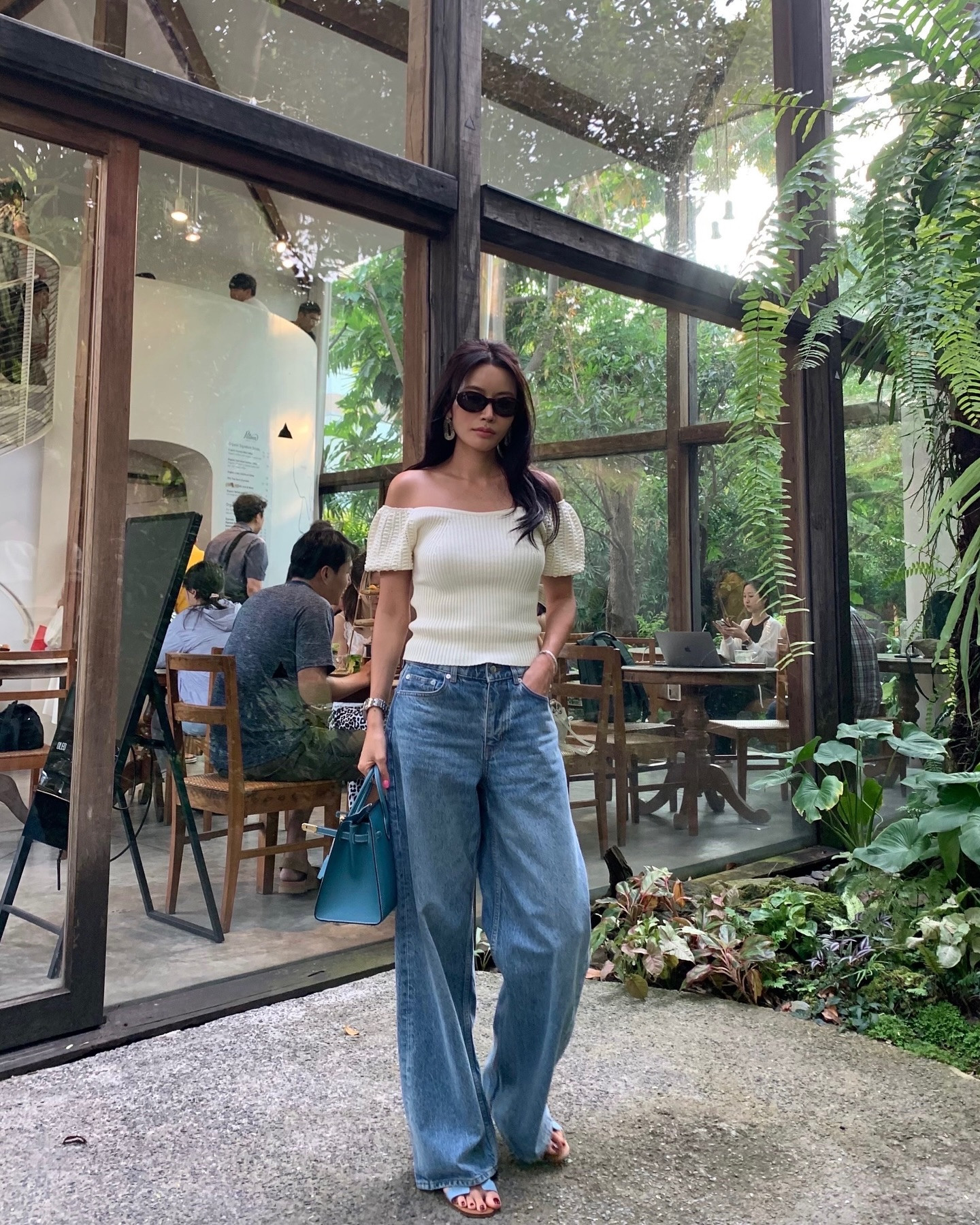 4 mẫu quần jeans thịnh hành nhất mùa hè 2025- Ảnh 3.