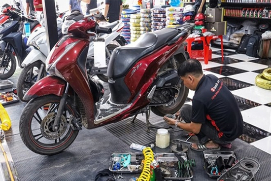 5 lưu ý sống còn khi xuống dốc, đổ đèo bằng xe máy tay ga