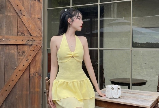 Những mẫu thời trang hè mang lại may mắn, tài lộc dành cho người mệnh Kim