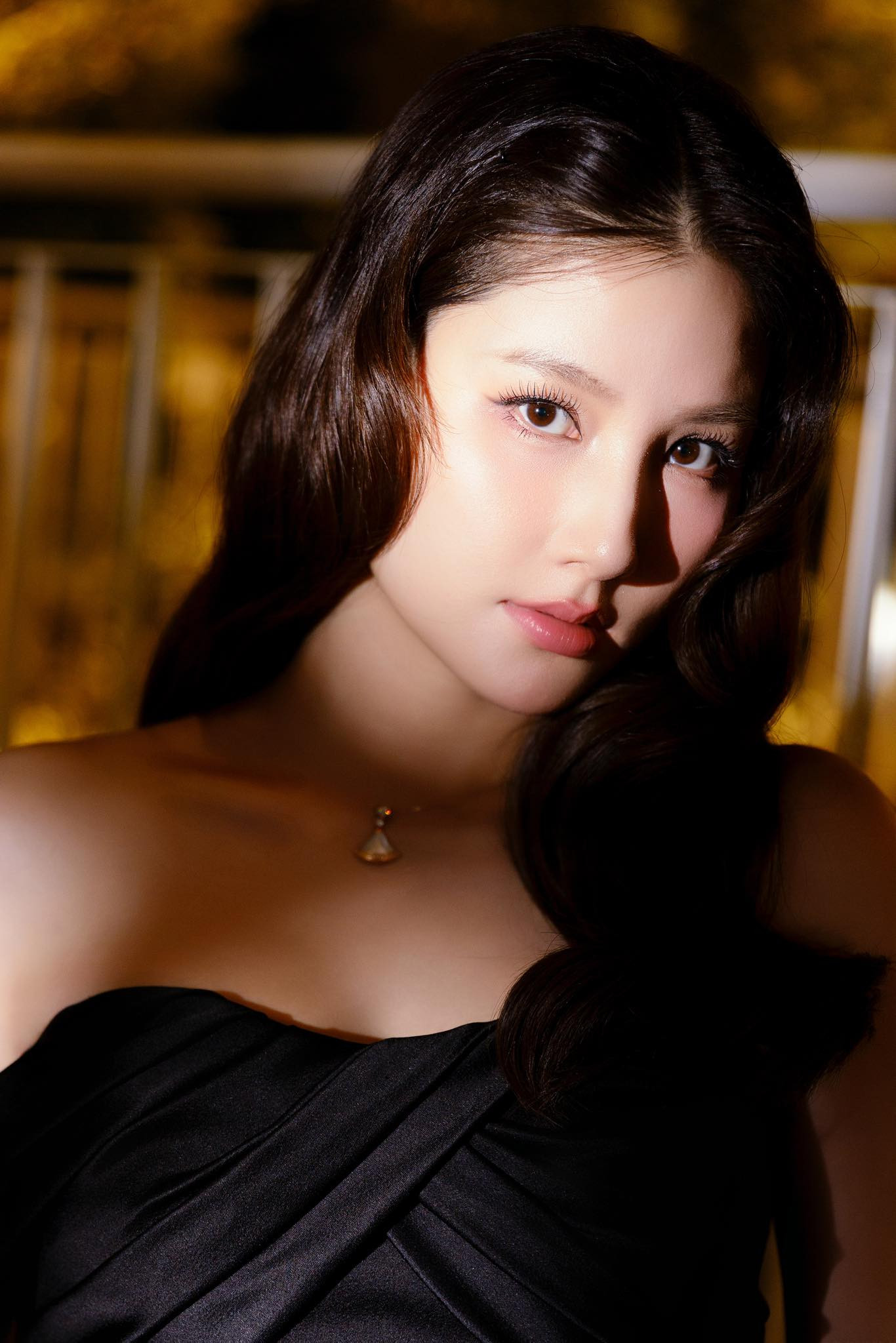 Sau vài tháng sinh con, Diễm My 9X gây chú ý với nhan sắc thăng hạng- Ảnh 5.