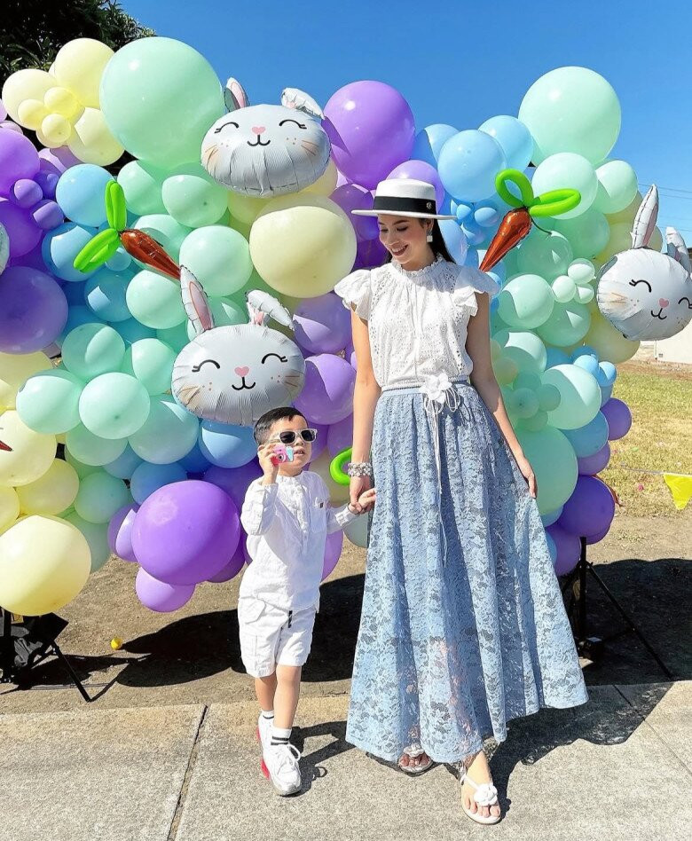 Có chồng đại gia Phạm Hương vẫn trung thành thói quen diện đi diện lại đồ cũ