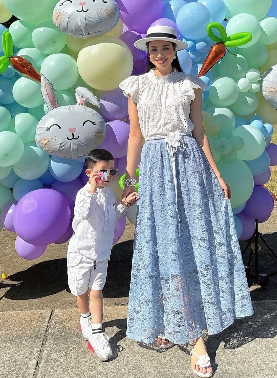 Có chồng đại gia Phạm Hương vẫn trung thành thói quen diện đi diện lại đồ cũ