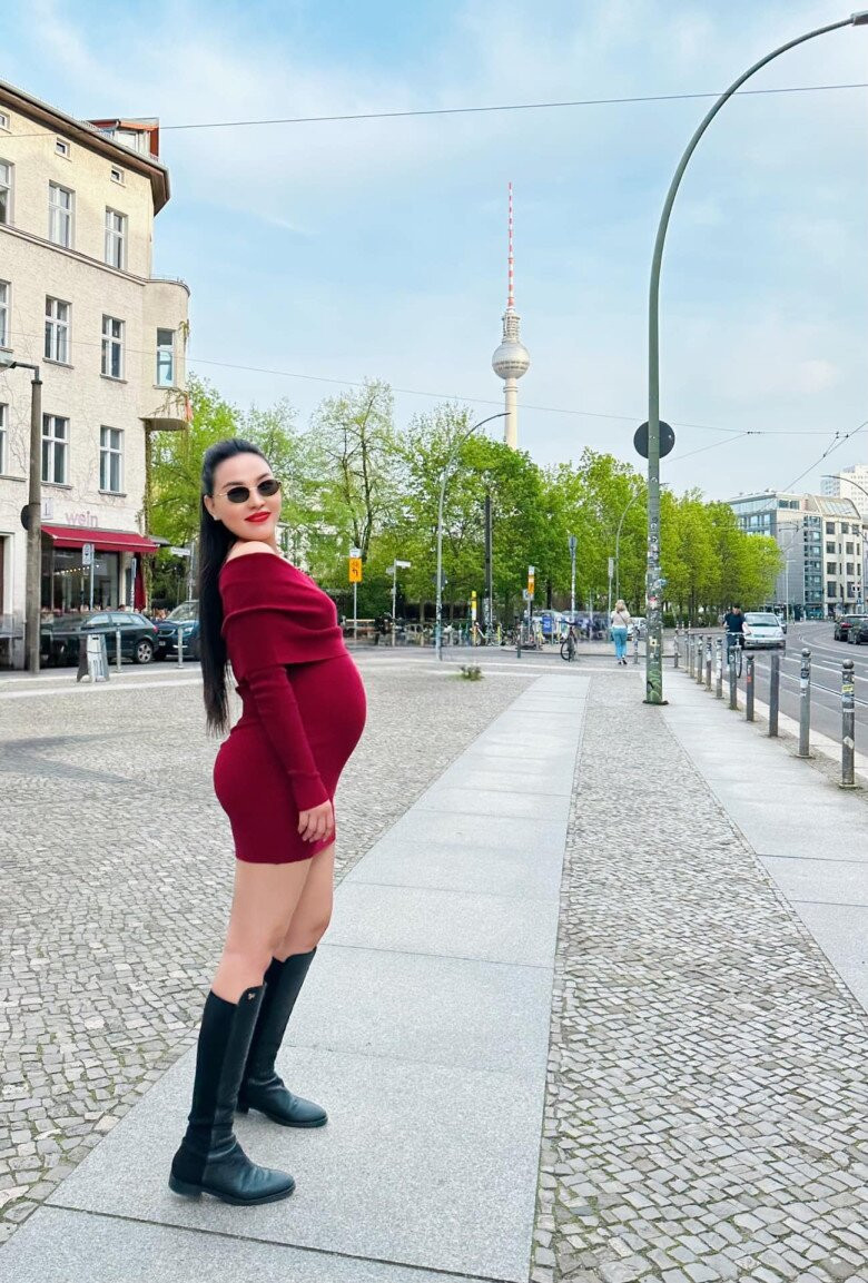 Con trai Quỳnh Thư hiếm hoi lộ diện cha nhóc tỳ vẫn là một ẩn số