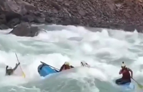 Du khách thiệt mạng khi tham gia du lịch mạo hiểm trên sông Hằng