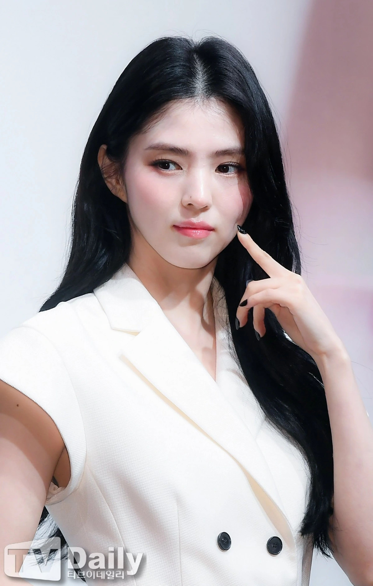 jisoo do khi chat han so hee tai su kien dior hinh anh 6