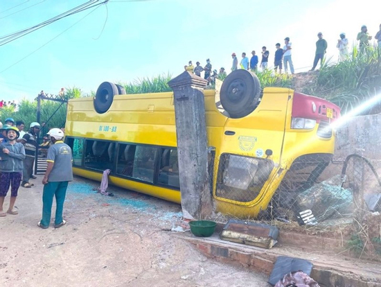 Vụ lật xe khiến 20 học sinh nhập viện: Kết quả kiểm tra nồng độ cồn của tài xế