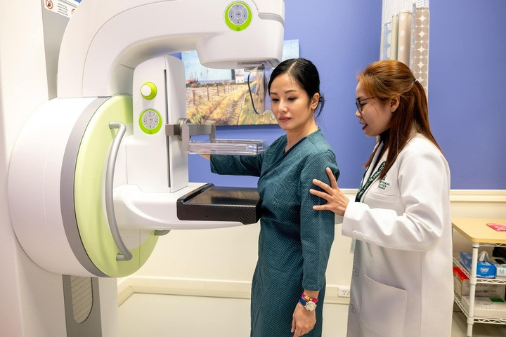 Diva cho biết 7 ngày sau mổ, tập hát không nổi, tập đến nỗi chảy cả nước mắt, nhưng không vì thế mà chị buông xuôi, bỏ cuộc.