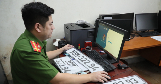 Sáp nhập tỉnh, đổi tên hành chính: Người dân có cần đổi biển số xe, giấy đăng ký?