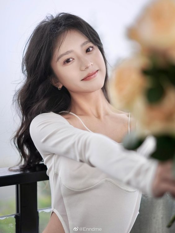 Top 3 chòm sao có Quý nhân nâng đỡ Thần tài soi đường làm đâu thắng đó