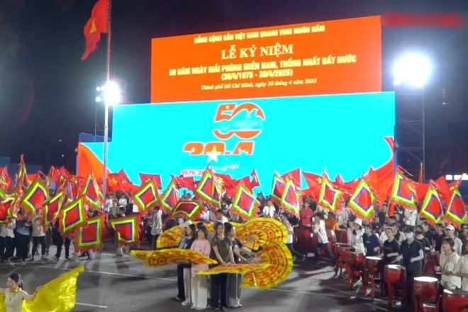 VIDEO: Toàn cảnh buổi tổng hợp luyện diễu binh, diễu hành