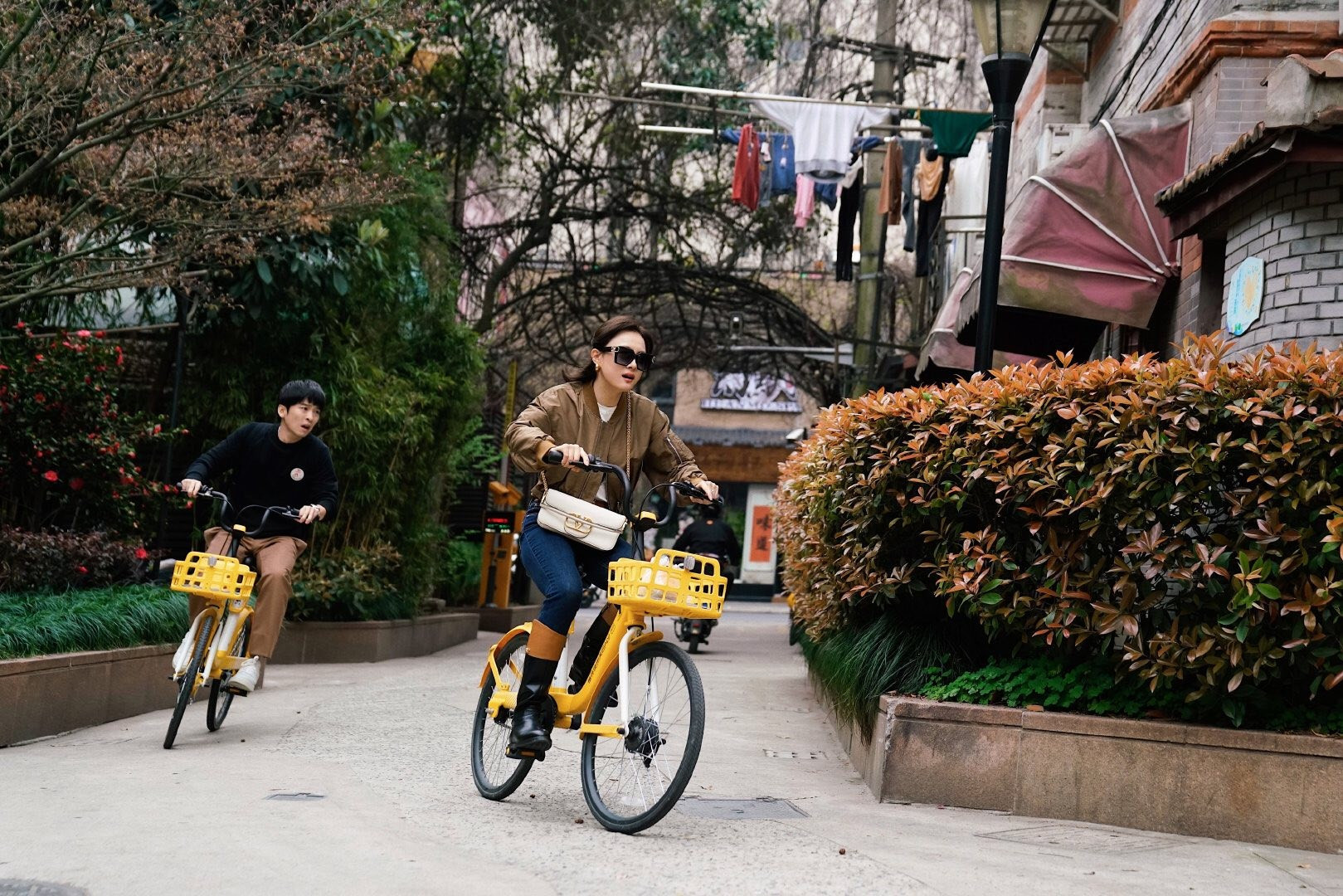 Bộ phim bôi xấu ngành bảo hiểm ảnh 3