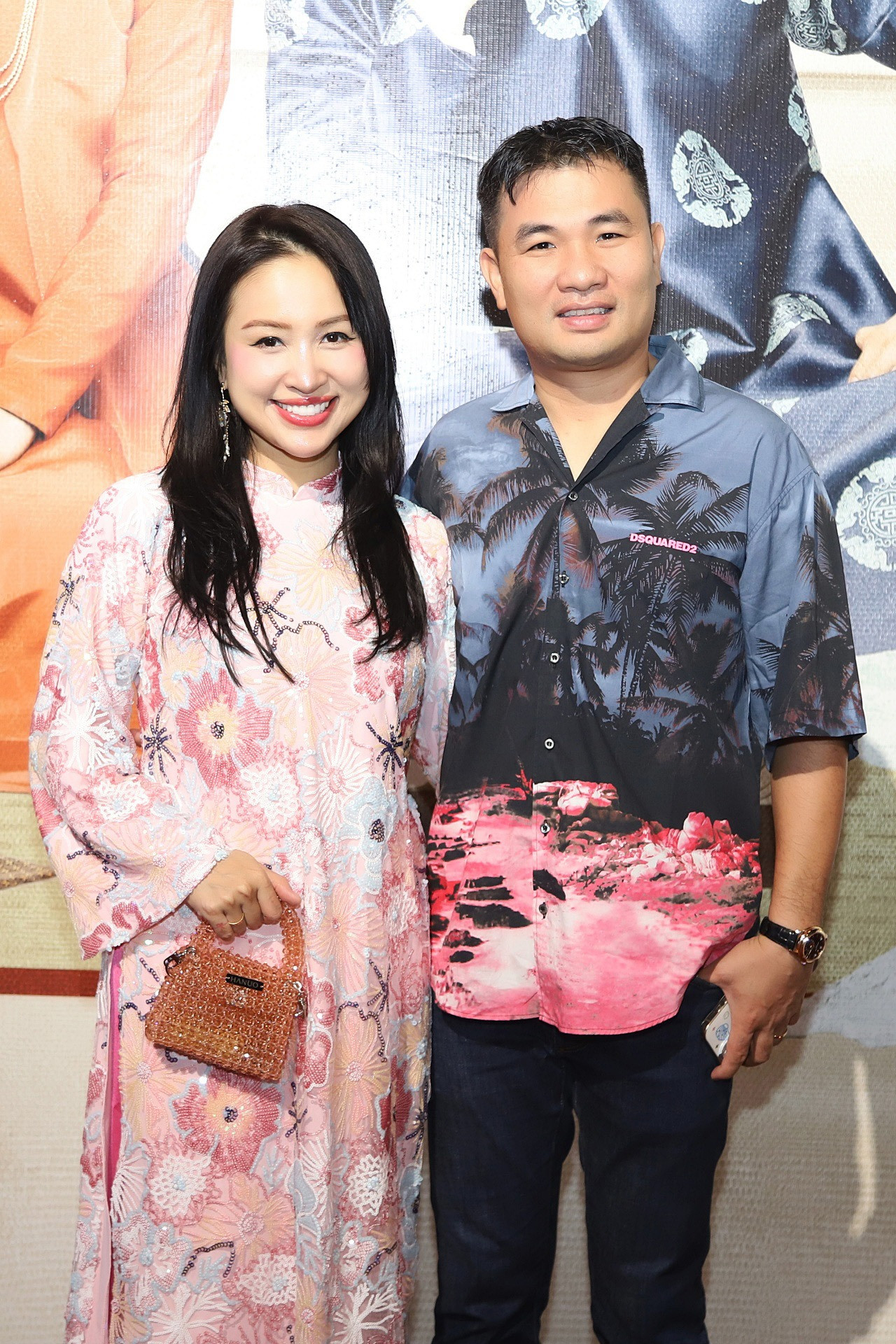 Vân Hugo xuất hiện cùng ông xã sau lùm xùm quảng cáo