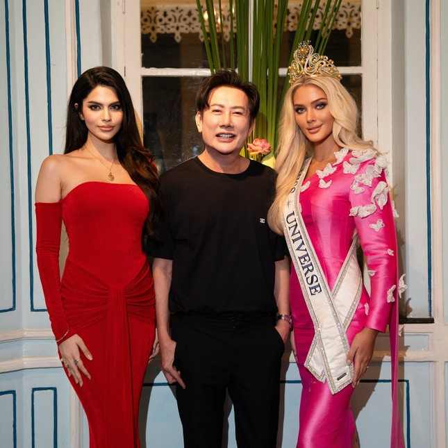 Hoa hậu Hoàn vũ đối mặt nhiều chỉ trích ảnh 1