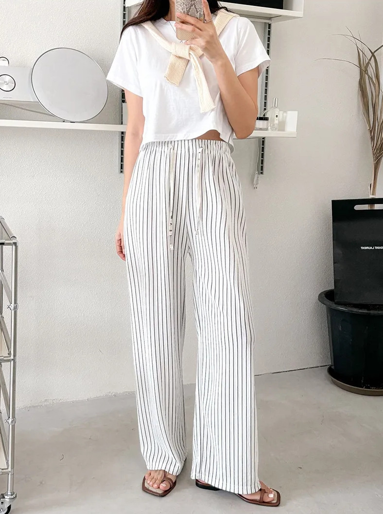 Thời trang cho người chân kém thon gọn: 4 lựa chọn hoàn hảo để tôn dáng- Ảnh 1.