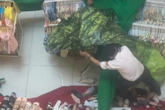 Báo cáo chính thức việc 1 người rơi lầu trong trung tâm thương mại Vạn Hạnh Mall
