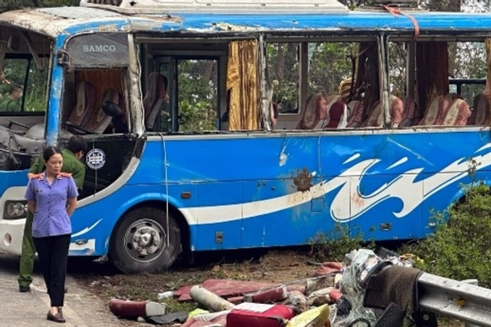 Công an thông tin nguyên nhân vụ lật xe khách 3 người chết ở Tam Đảo