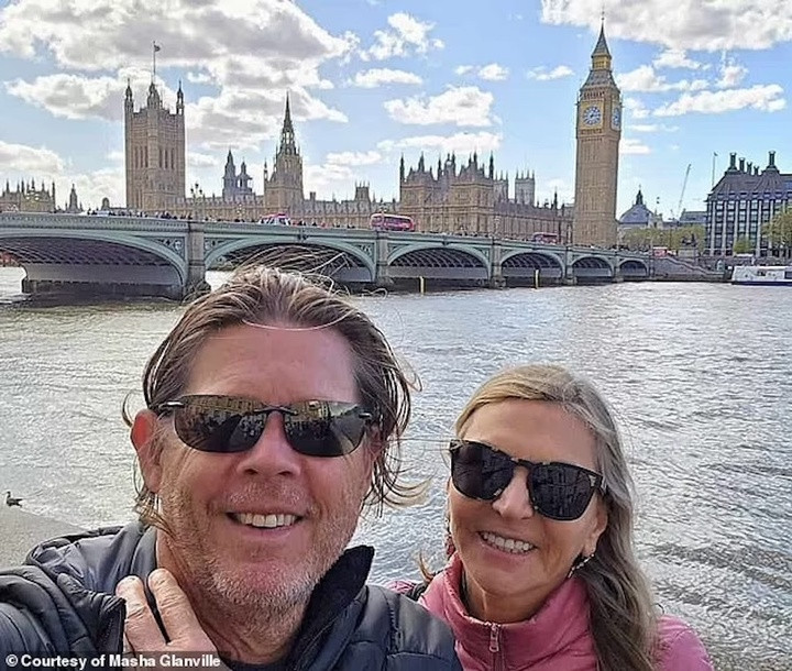 Hai vợ chồng đến thăm 196 quốc gia trên hành trình của mình.