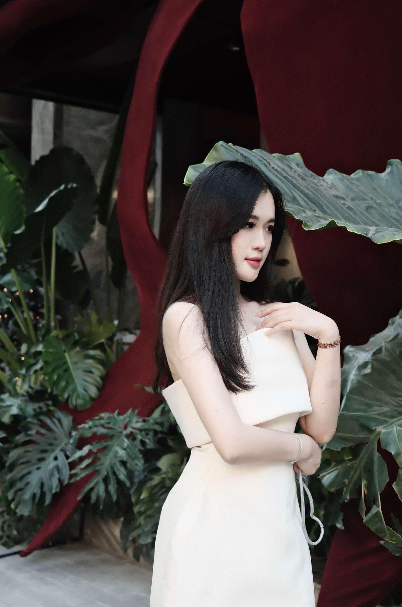 Nhan sắc gây thương nhớ của nữ quân nhân “khối Hoa hậu” diễu binh 30/4, ảnh đời thường càng bất ngờ - Ảnh 9.