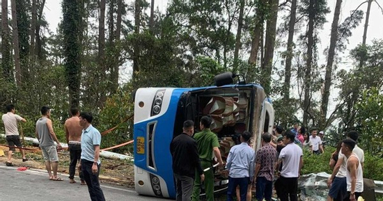 Vụ lật xe khách tại đèo Tam Đảo khiến 4 người tử vong: Tạm giữ tài xế