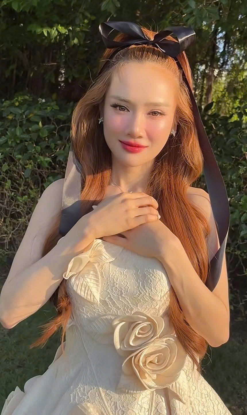 Nhã Phương bị phong ấn nhan sắc vì khuyết điểm tóc thưa lộ rõ qua cam thường