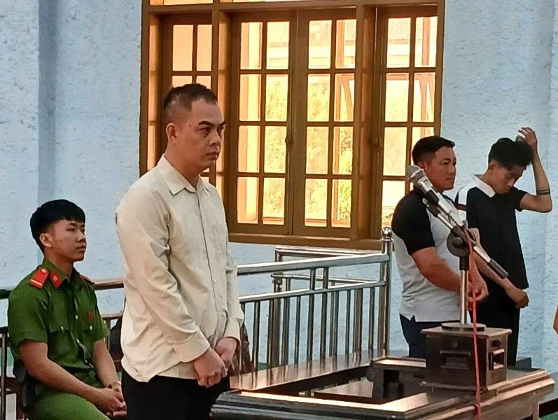 Sát hại vợ hờ.jpg