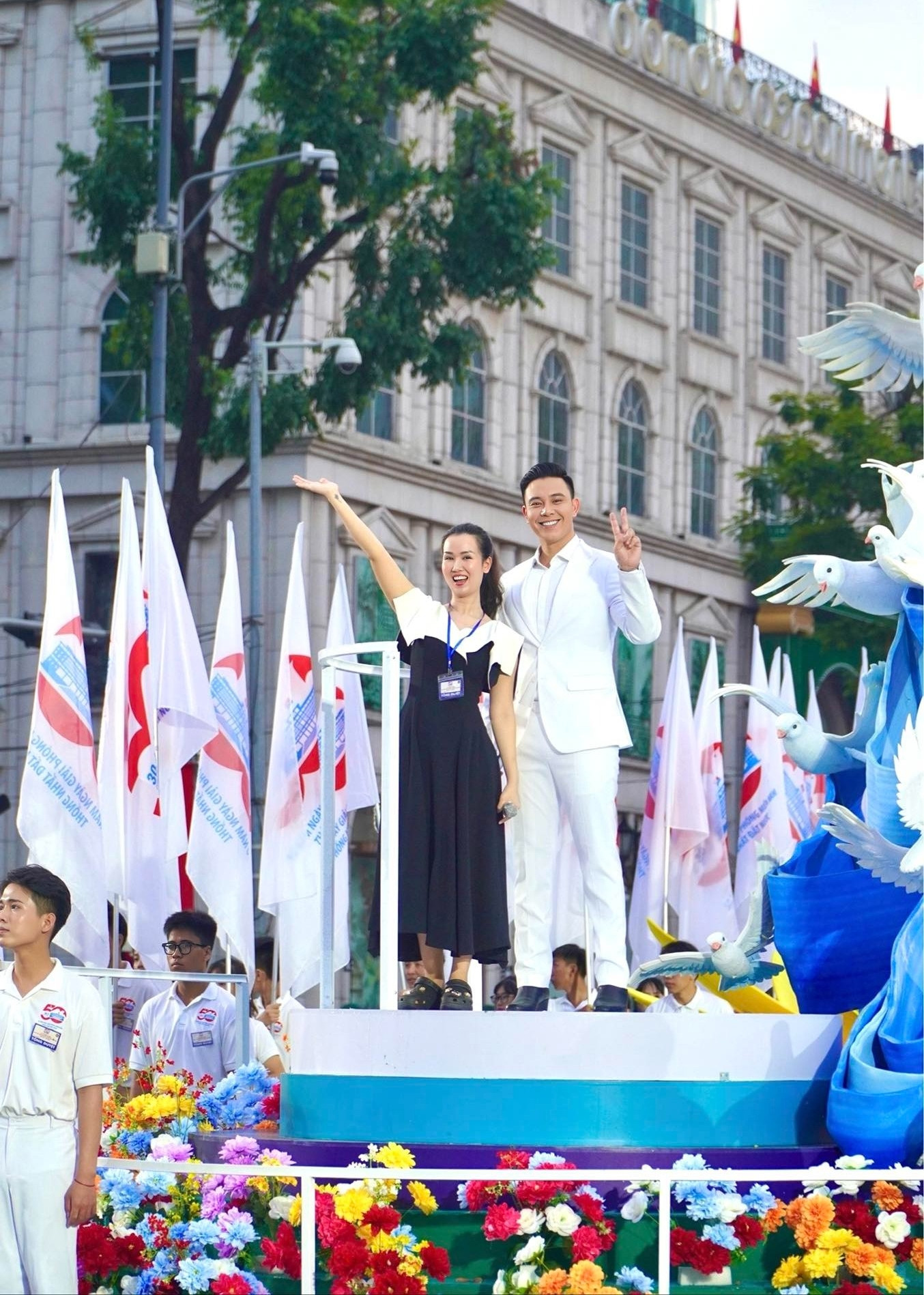 Võ Hạ Trâm phản hồi tinh tế khi hát tại buổi tổng duyệt Đại lễ