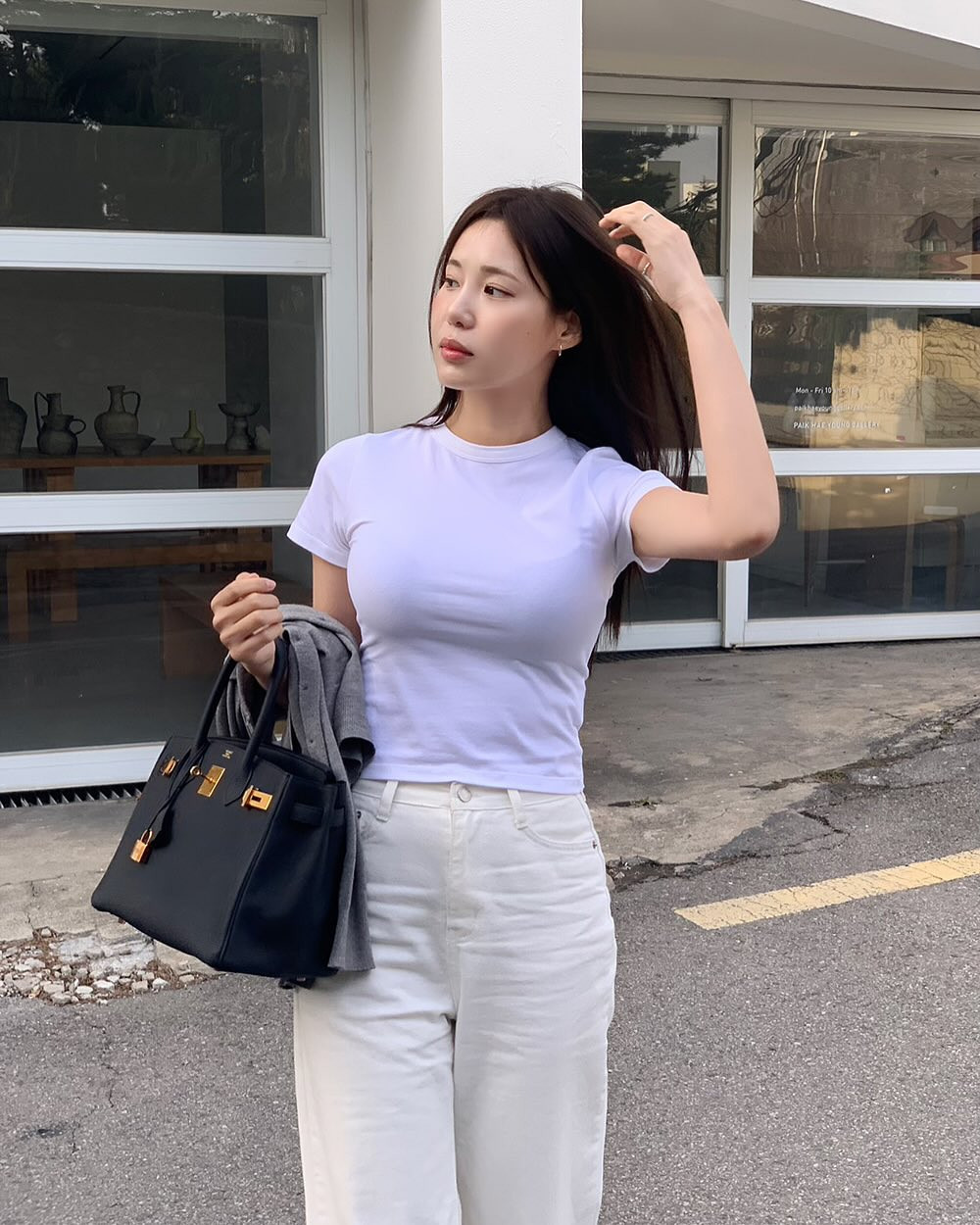 4 món thời trang màu trắng phải có trong mùa hè để