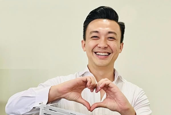 Khoe ảnh con trai hóa chiến sĩ nhí nhưng ông xã Lê Âu Ngân Anh bị soi dấu hiệu lão hóa