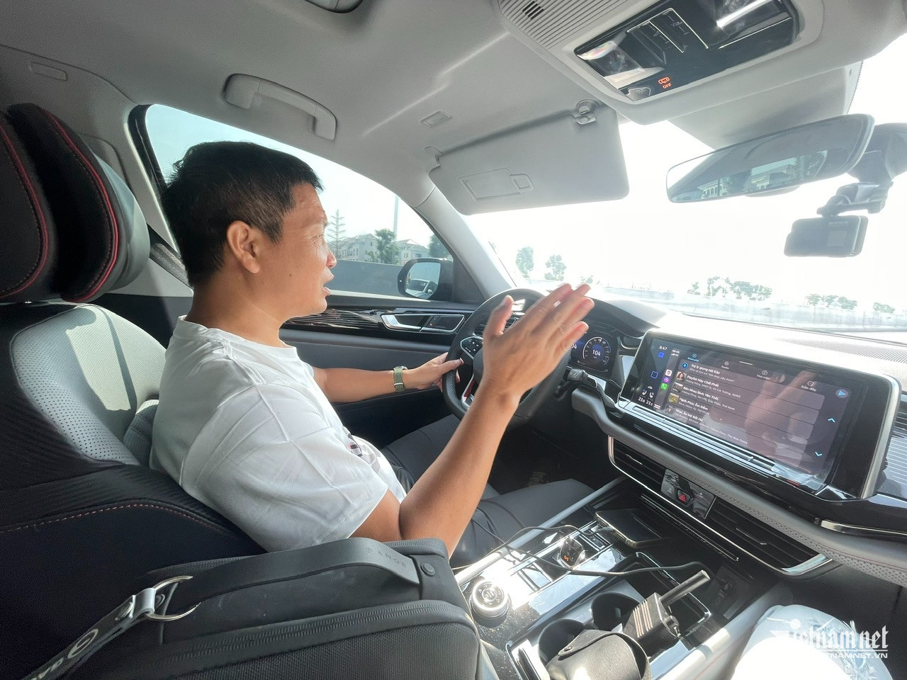 W-Anh Nguyen Manh Thang 2.jpg