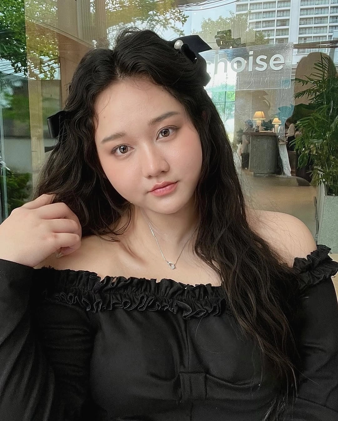 lo clip truc anh mat biec di phau thuat tham my de gay hon 995bc922fe54491797be06e2bb99cb5b 817 1743597484672956416476