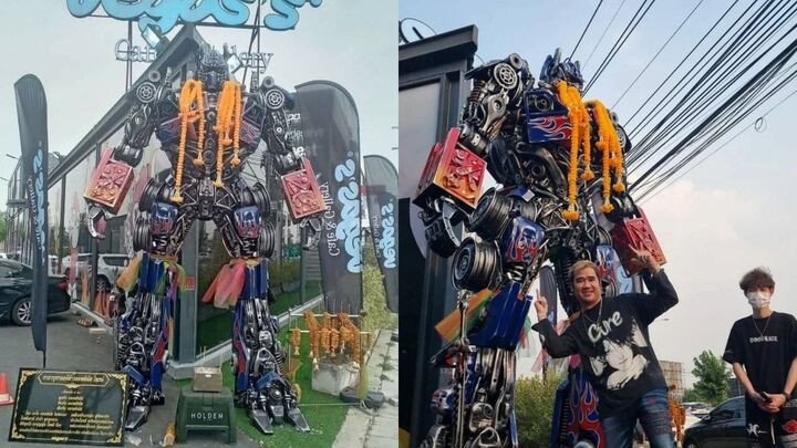 Mô hình robot thu hút du khách vì được cho là đem lại may mắn cho người chơi xổ số.