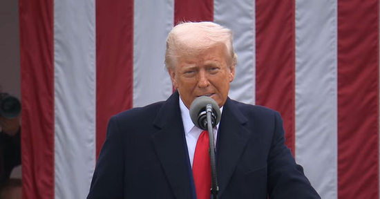 Ông Trump áp thuế lên cả thế giới, khẳng định Mỹ sẽ độc lập kinh tế