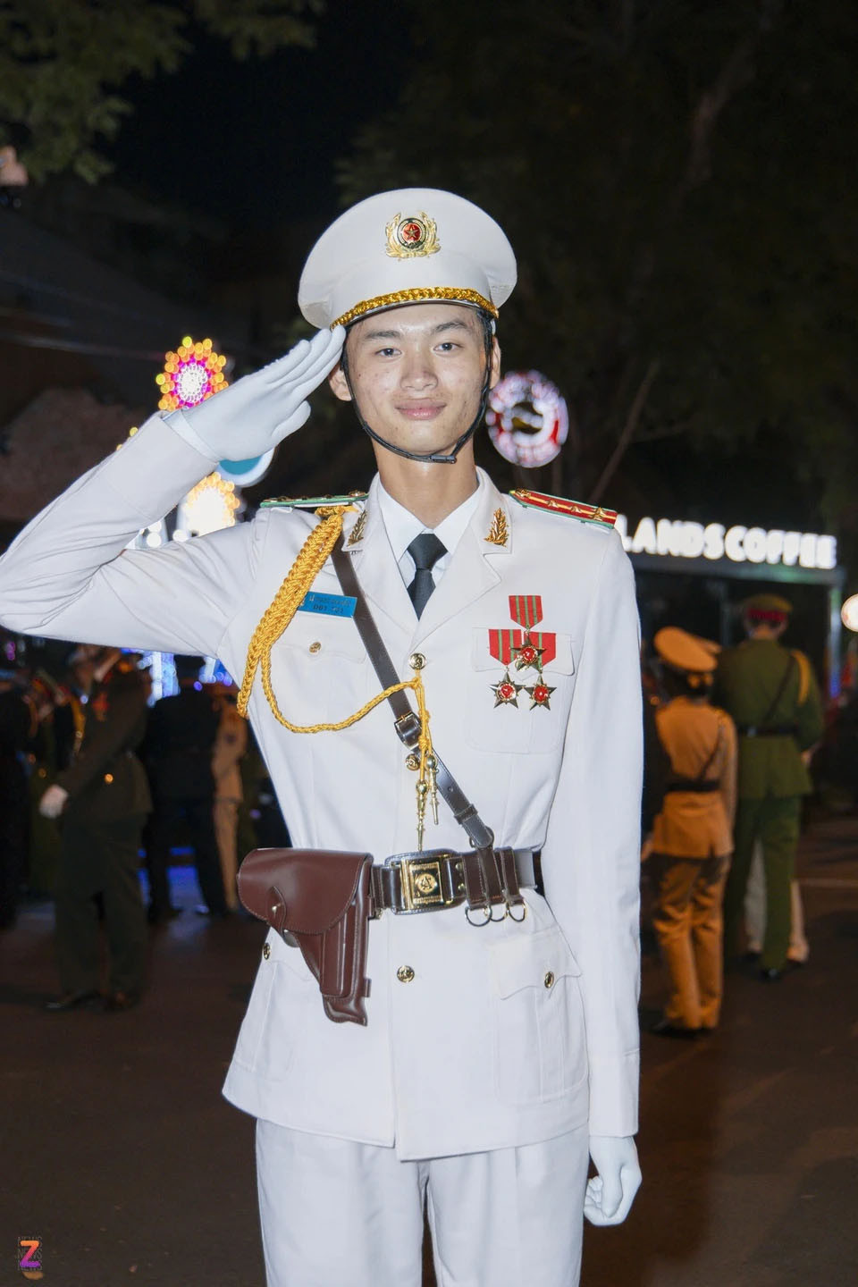 Điểm mặt dàn quân nhân trong đội diễu binh đang nổi đình đám khắp mạng xã hội