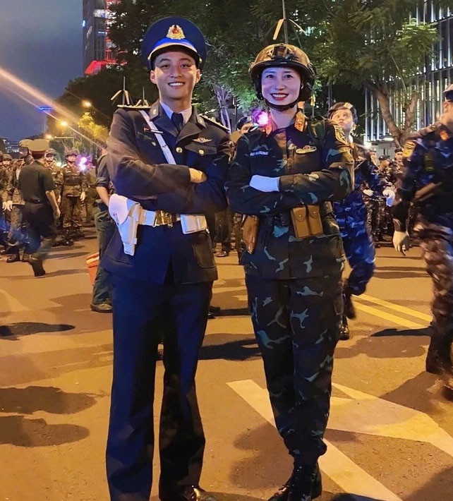 Điểm mặt dàn quân nhân trong đội diễu binh đang nổi đình đám khắp mạng xã hội