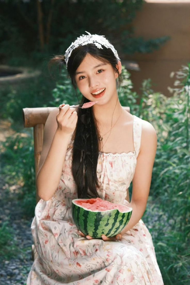 Đúng 6h sáng ngày mai, thứ Năm 1/5/2025, 3 con giáp phúc khí tràn đầy, tiền vào chật két, tậu nhà sắm xe giàu sang hơn người - Ảnh 2