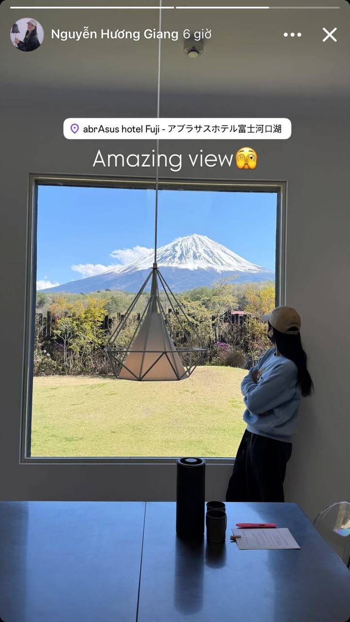 Hương Giang lộ hint du lịch chung với bạn trai sắp cưới