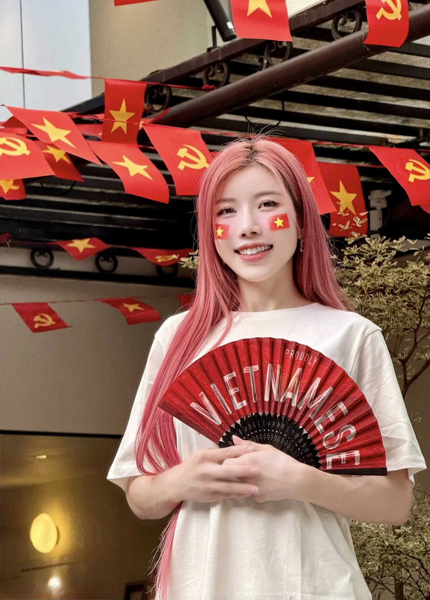 Trang Pháp chia sẻ tư liệu quý về ông ngoại - nhà ngoại giao kỳ cựu từng đàm phán tại Hội nghị Paris - Ảnh 1