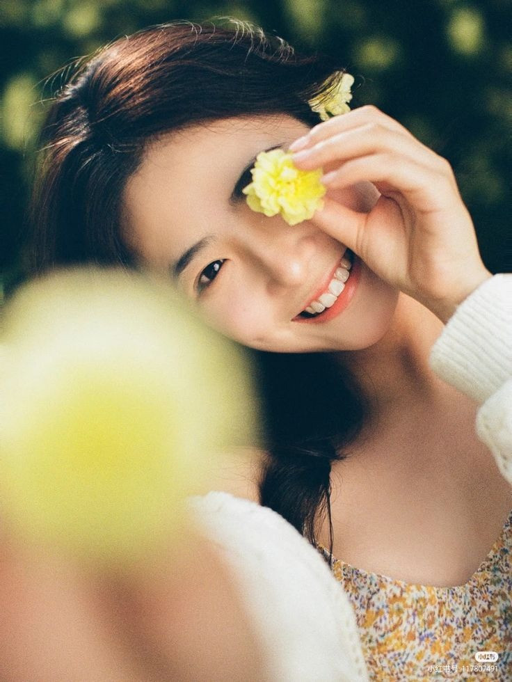 Tử vi 12 con giáp thứ Năm ngày 152025 Nhiệt huyết công việc thăng hoa tài lộc