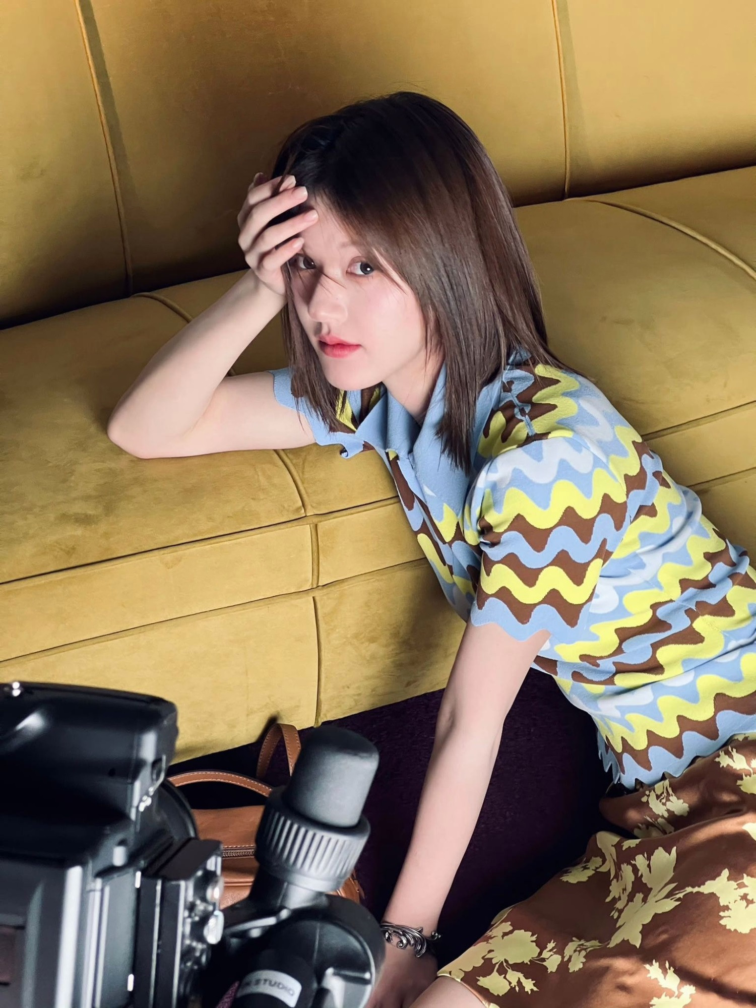 Diện mạo khác lạ của Triệu Lộ Tư giữa chỉ trích 'làm màu' trong show mới - Ảnh 5