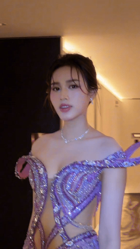 Nhìn Lan Ngọc 1m60 đụng hàng Đỗ Thị Hà 1m77 mới hiểu lợi thế chân dài là như thế nào